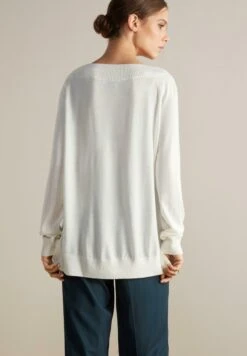 FalconeriULTRAFINE V-NECK - Stickad Tröja - Fiocco -Vero Moda butik. 014869933b5746628ba4e2fdbed0321e