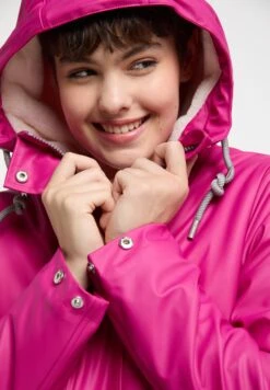 MyMoMYMO REGENJACKE MIT WEBPELZFUTTER KEEPSUDRY - Outdoorjacka - Fuchsiapink 10 MyMoMYMO REGENJACKE MIT WEBPELZFUTTER KEEPSUDRY - Outdoorjacka - Fuchsiapink -Vero Moda butik. 051d67f4b70f4d449ad9bfa75f854542