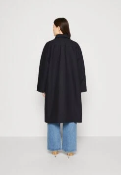 Mads NørgaardHEAVY JYRON COAT - Klassisk Kappa / Rock - Deep Well -Vero Moda butik. 1415358406bd4a378b40238e640ee508