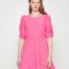 HUGOKOMIRI - Vardagsklänning - Medium Pink 2 HUGOKOMIRI - Vardagsklänning - Medium Pink -Vero Moda butik. 172a0620b99844668f1ee720b0183639