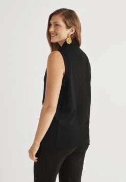 CellbesVäst - Black 9 CellbesVäst - Black -Vero Moda butik. 1c96fb441d8644c69a6c7048189ad64c