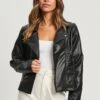 TUSSAHCOURTNEY - Jacka I Konstläder - Black -Vero Moda butik. 1e60d8239bfd43bf8ce13c1e3efd04d4