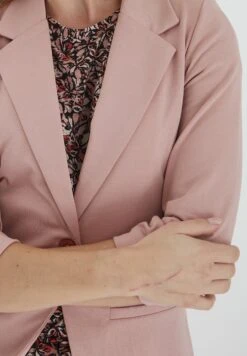 FransaBlazer - Misty Rose 12 FransaBlazer - Misty Rose -Vero Moda butik. 2d8618ea0c804d44a79922788a7646d3