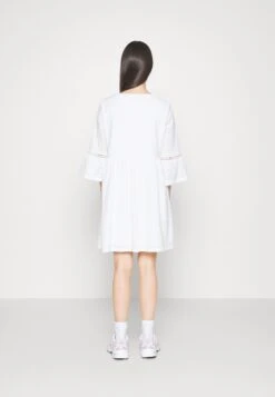 Vero Moda PetiteVMMARCY SHORT DRESS - Vardagsklänning - 175598 10 Vero Moda PetiteVMMARCY SHORT DRESS - Vardagsklänning - 175598 -Vero Moda butik. 32b54267d8bf4ccaa59afb14281331e7