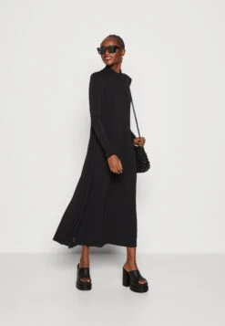 Bästsäljare -Vero Moda butik. 33f66af513bf440f926978ef555910da