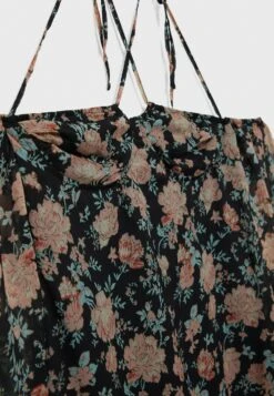 StradivariusCRETONNE - Vardagsklänning - Black 16 StradivariusCRETONNE - Vardagsklänning - Black -Vero Moda butik. 3898add82b4d4c2fae9489902cf085cc