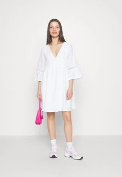 Vero Moda PetiteVMMARCY SHORT DRESS - Vardagsklänning - 175598 9 Vero Moda PetiteVMMARCY SHORT DRESS - Vardagsklänning - 175598 -Vero Moda butik. 3ef94477798045949e782ce635ddf70c