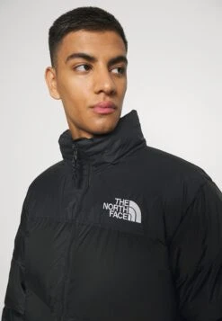 The North Face1996 RETRO NUPTSE JACKET UNISEX - Dunjacka - Black -Vero Moda butik. 4480f33c787547e8b477fe8a361d5f72