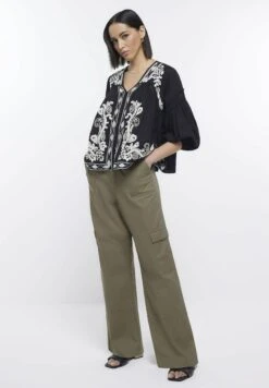 Bästsäljare -Vero Moda butik. 49479bf3017c4ee38cacae558869d77c