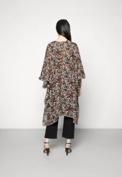 Anna FieldPoncho - Brown/black 10 Anna FieldPoncho - Brown/black -Vero Moda butik. 4c5f5e6050fe43129d14ea52cb2d822b
