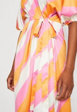 Twist & TangoENYA DRESS - Vardagsklänning - Pink -Vero Moda butik. 6b28d1fbb7e44235bf7323c679006bb1