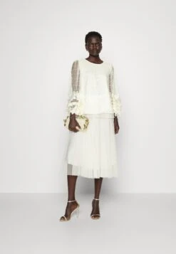 Bästsäljare -Vero Moda butik. 746a27c5191b40f1b27b49fd0c9ee887