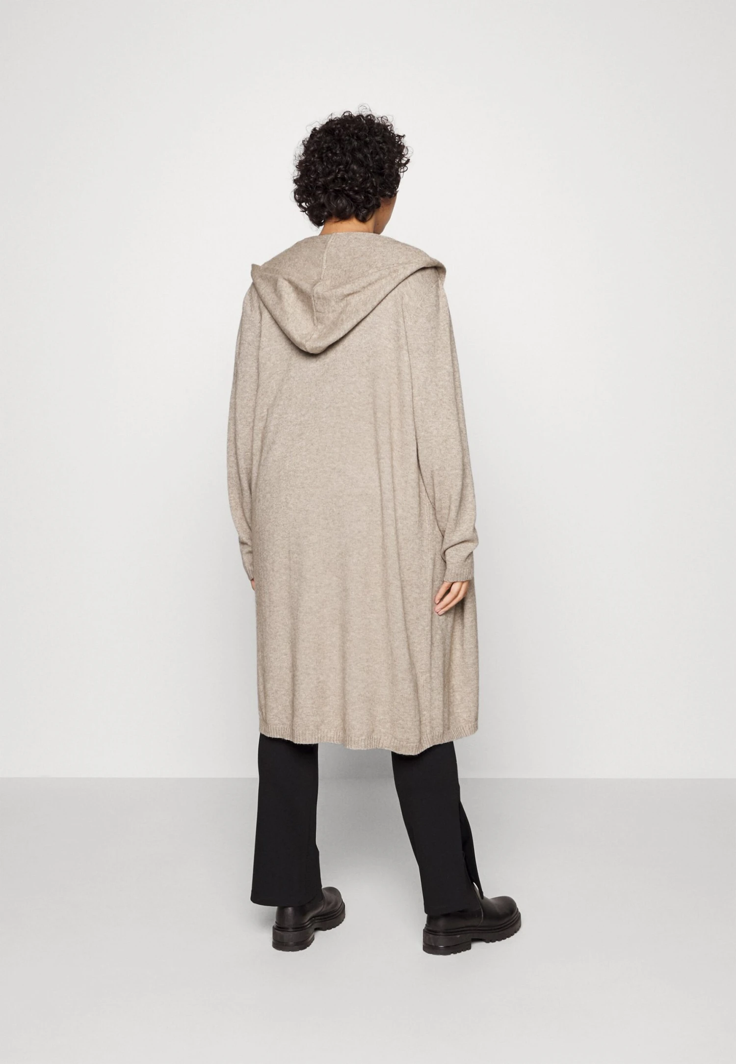 ONLY CurveONCLESLY LONG HOOD CARDIGAN - Kofta - Beige/melange 5 ONLY CurveONCLESLY LONG HOOD CARDIGAN - Kofta - Beige/melange - Bild 3