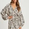 CALLISPIRIT - Skjortklänning - Champagne Zebra 2 CALLISPIRIT - Skjortklänning - Champagne Zebra -Vero Moda butik. 7d7c7934f78d4dd3b2ec48481dac62c5