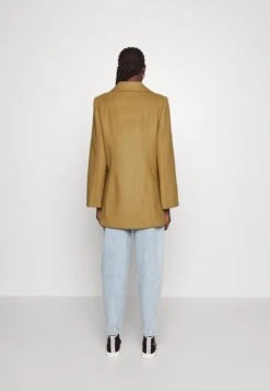 Alberta FerrettiLONG JACKET - Kort Kappa / Rock - Beige 10 Alberta FerrettiLONG JACKET - Kort Kappa / Rock - Beige -Vero Moda butik. 8181a54e66e146b59ec54bebd3fcfecc