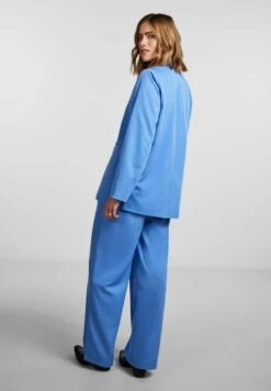 PiecesPCTHELMA - Kort Kappa / Rock - Marina 9 PiecesPCTHELMA - Kort Kappa / Rock - Marina -Vero Moda butik. 8cbe69a5f0bd4207ae0df5ccbca82f17