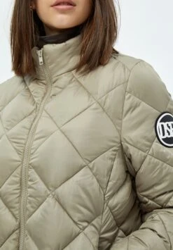 DesiresVinterjacka - Petrified Oak 10 DesiresVinterjacka - Petrified Oak -Vero Moda butik. 8d44d28743d641b8a28ef527b172a4d1