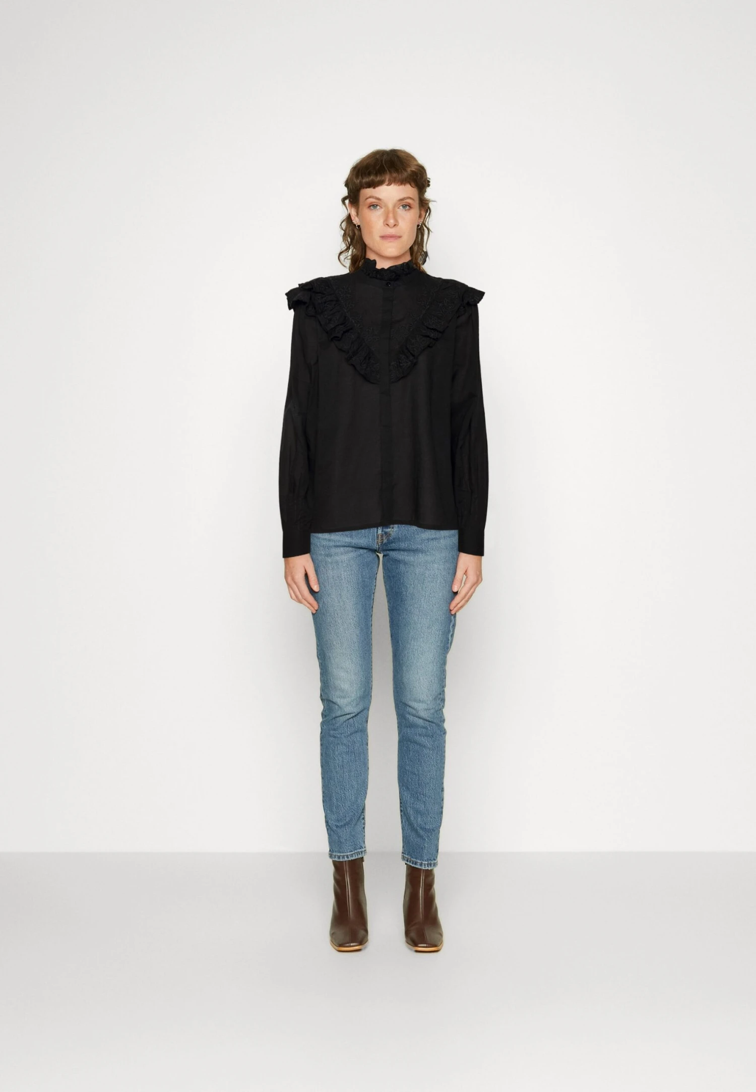 Sofie SchnoorSkjorta - Black 4 Sofie SchnoorSkjorta - Black - Bild 2