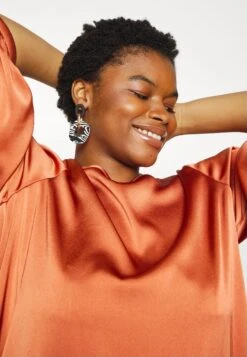 Persona By Marina RinaldiDADO - Cocktailklänning - Ruggine -Vero Moda butik. 9c4203c2722543a1a6d741483c7a2f8e