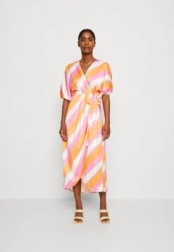 Bästsäljare -Vero Moda butik. a29aa689cc9d4131afd470c005141062