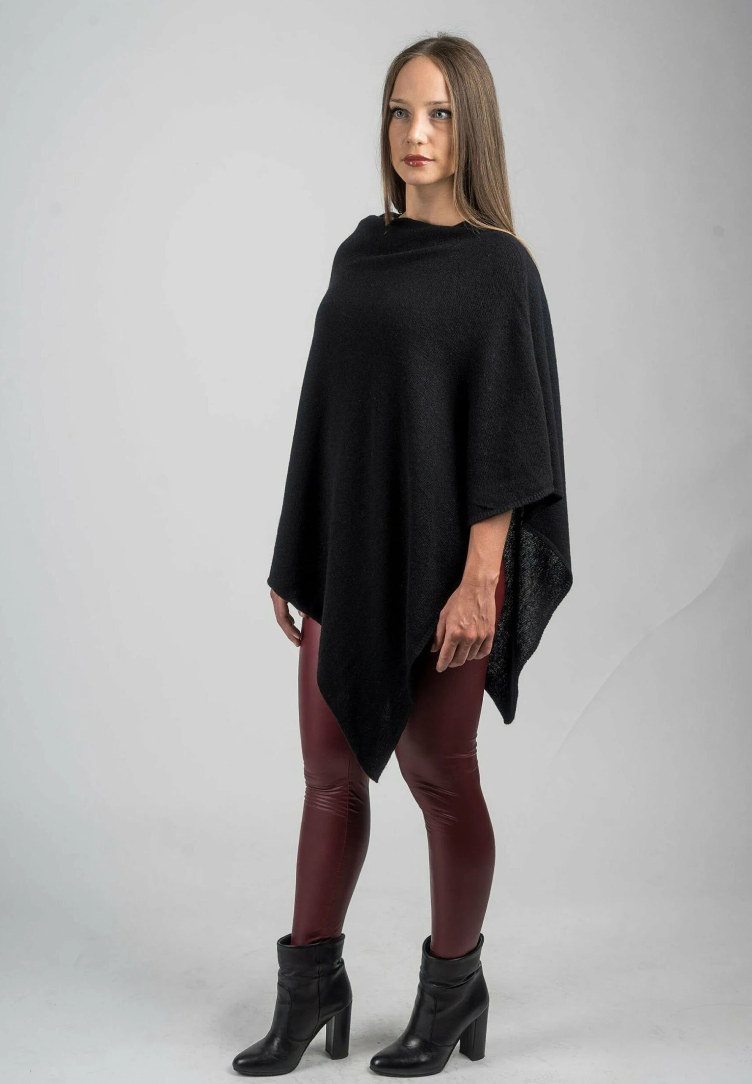 Dalle Piane CashmerePoncho - Nero 4 Dalle Piane CashmerePoncho - Nero - Bild 2