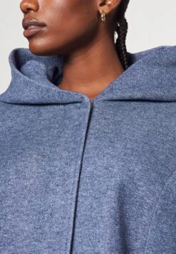 ONLY CarmakomaCARSEDONA - Kort Kappa / Rock - Maritime Blue 11 ONLY CarmakomaCARSEDONA - Kort Kappa / Rock - Maritime Blue -Vero Moda butik. a8eb267a463a44e7a326afc289d3e135