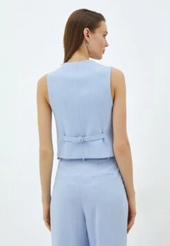 KotonBELTE DETAIL CROP - Väst - Blue 9 KotonBELTE DETAIL CROP - Väst - Blue -Vero Moda butik. ac96965d73054449b461da7ec6e9f3bb