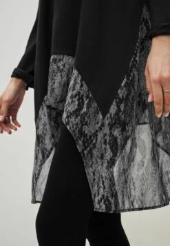 NextHANKY WITH SNAKE PRINT - Tunika - Black -Vero Moda butik. b370206744be4fd3abc13b05ff03b5e8