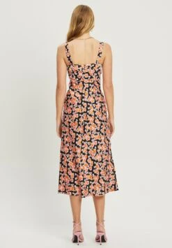 Vero Moda butik. -Vero Moda butik. b383b3d05b7d45dca6bc7f4e61c0d26c