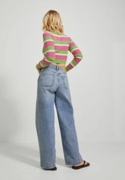 JJXXJXVITTORIA - Stickad Tröja - White -Vero Moda butik. b3b1619241e0411993e1c53da0f6f5e1