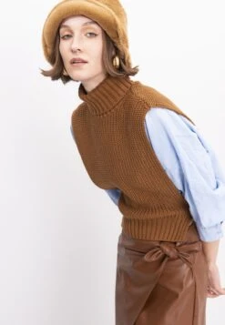 BSLJURAJ - Stickad Tröja - Brown 11 BSLJURAJ - Stickad Tröja - Brown -Vero Moda butik. b825d35be4454ed9a90ba6aa0cad6f87