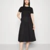 Max Mara LeisureSANTOS - Vardagsklänning - Nero -Vero Moda butik. cf8dbc6f340d49d589f8032732383862