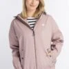 SchmuddelweddaSCHMUDDELWEDDA INCUS - Regnjacka - Altrosa 2 SchmuddelweddaSCHMUDDELWEDDA INCUS - Regnjacka - Altrosa -Vero Moda butik. d740ec21207f443c8c90a75166c3d0f4