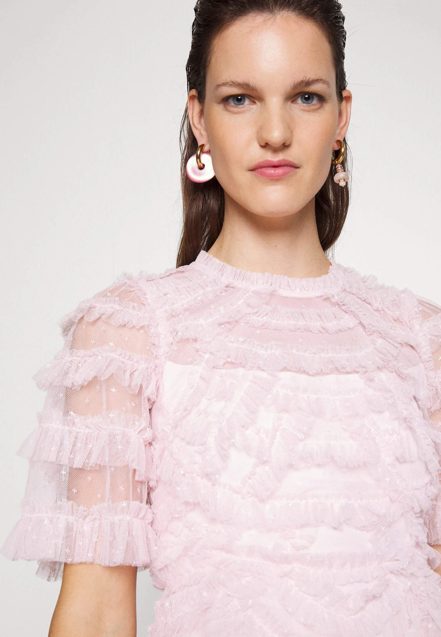 Needle & ThreadMARILLA RUFFLE MINI DRESS - Cocktailklänning - Sky Pink 7 Needle & ThreadMARILLA RUFFLE MINI DRESS - Cocktailklänning - Sky Pink - Bild 6