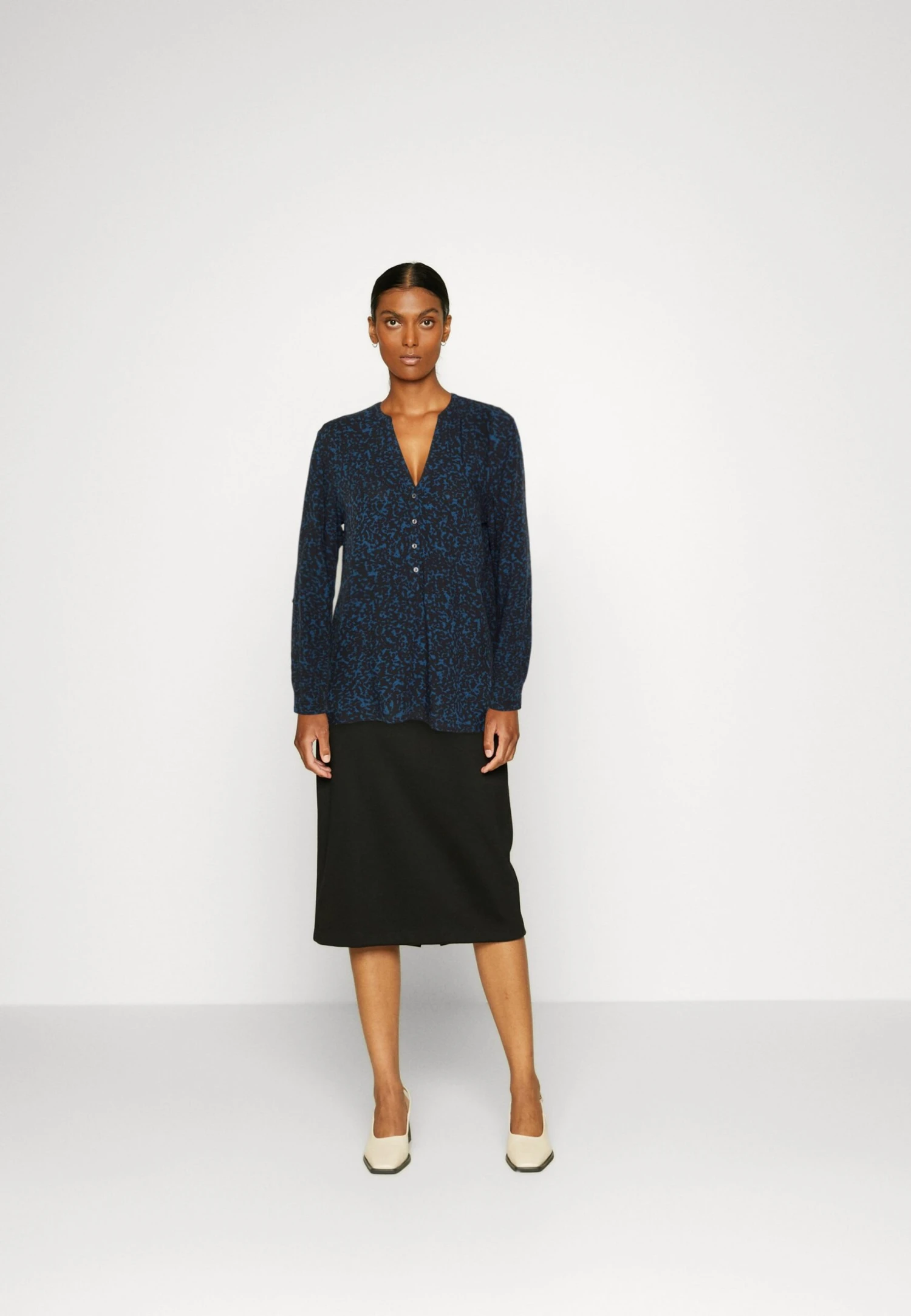 EspritBlus - Petrol Blue 3 EspritBlus - Petrol Blue - Bild 2