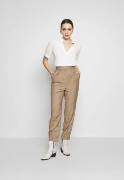 Bästsäljare -Vero Moda butik. ea45c95a04d84eb3b7846cf7d7906349