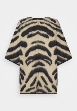 Vero Moda butik. -Vero Moda butik. ec462257fe1c4861b6acb516b48e56ce