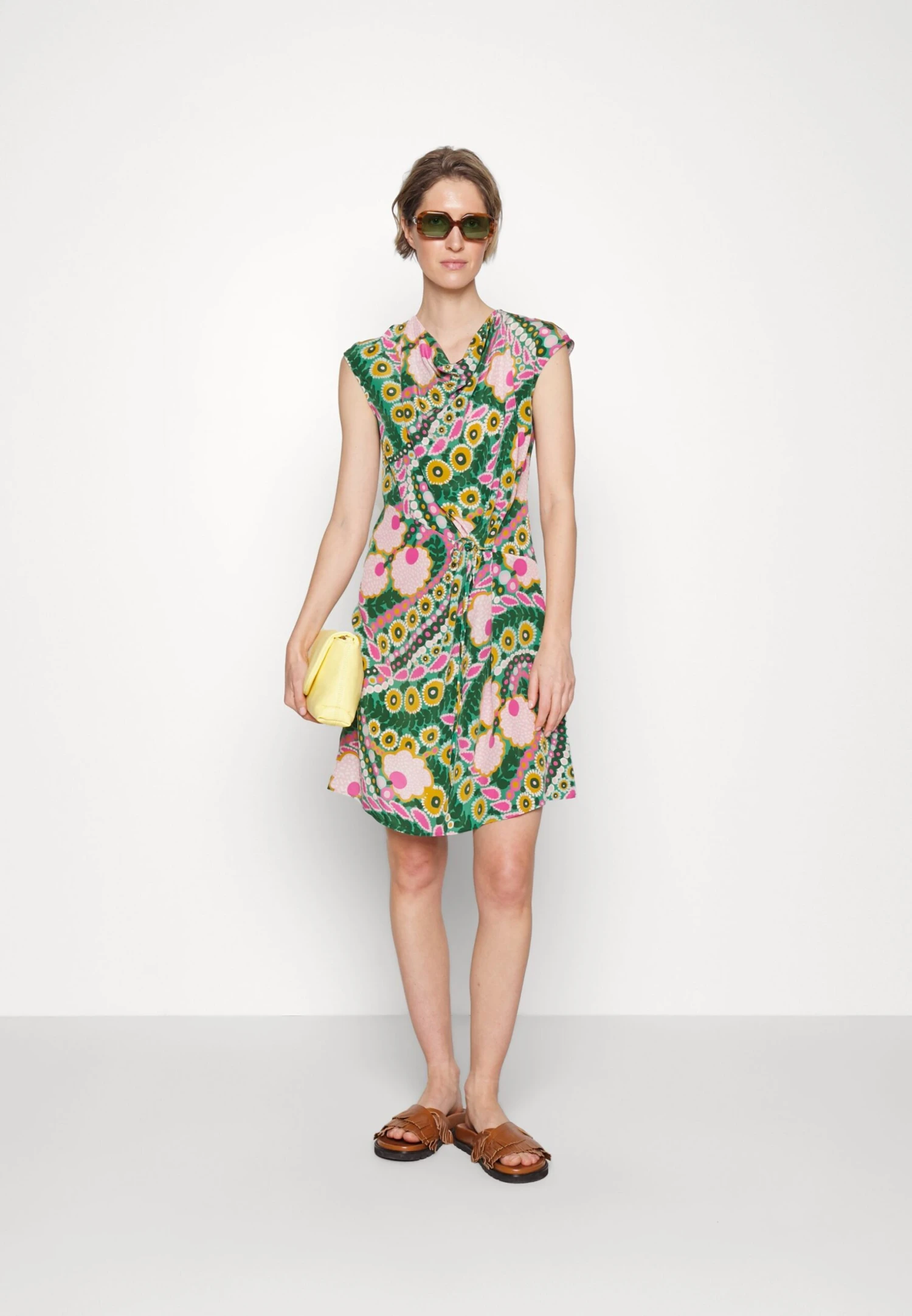 WEEKEND MaxMaraSAGOMA - Vardagsklänning - Verde 4 WEEKEND MaxMaraSAGOMA - Vardagsklänning - Verde - Bild 2