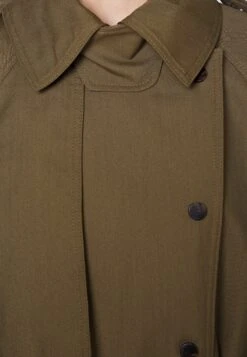 DAY Birger Et MikkelsenDANTE FLUID - Trenchcoat - Verde -Vero Moda butik. ff5b78f8d0874b69badd56ac925c7a58